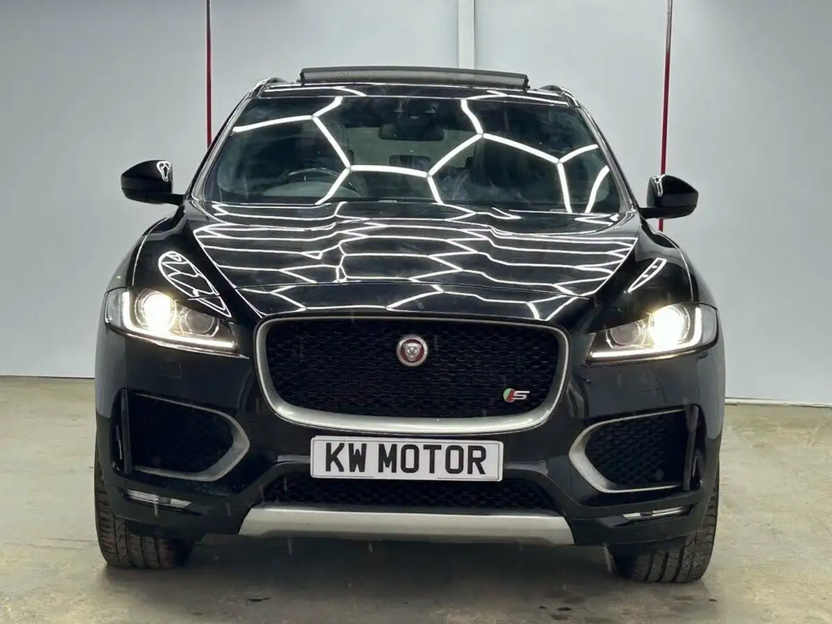 2017-jaguar-f-pace-30td-s-big-9