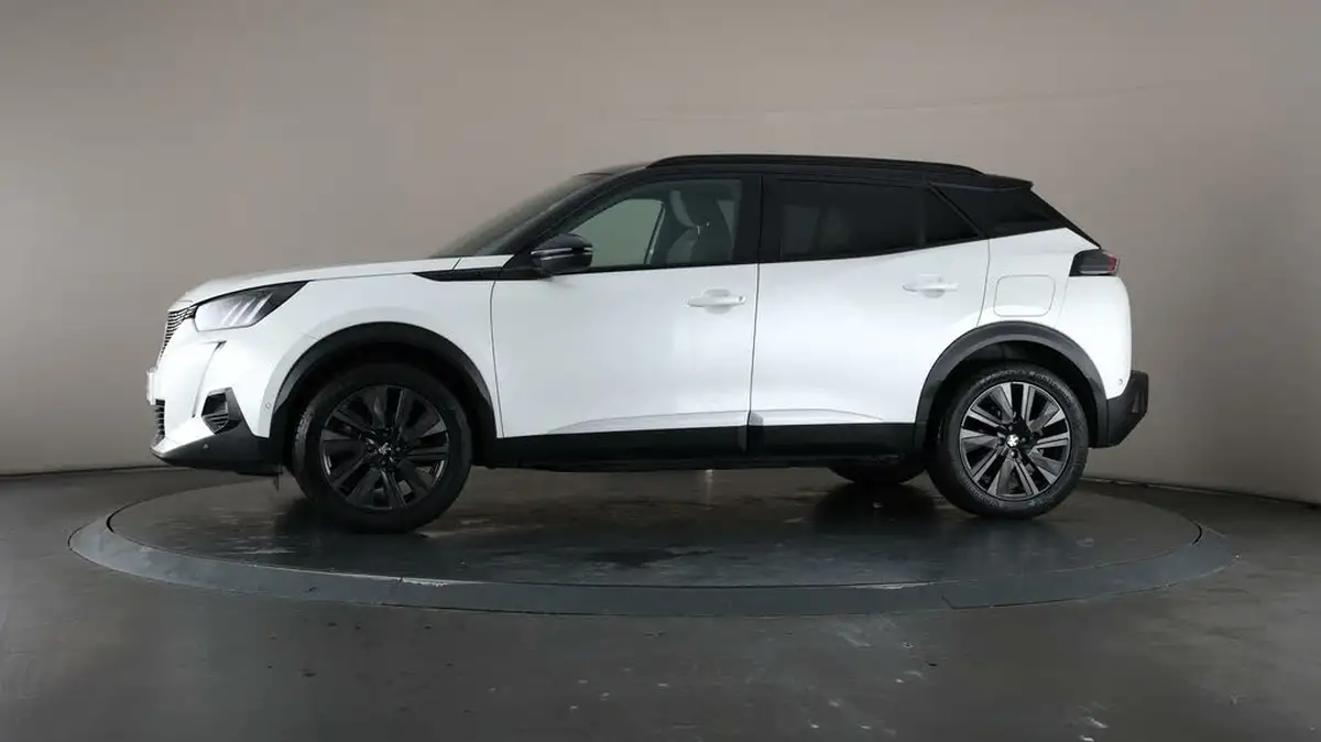 2021-peugeot-2008-suv-e-gt-premium-50kwh-big-30