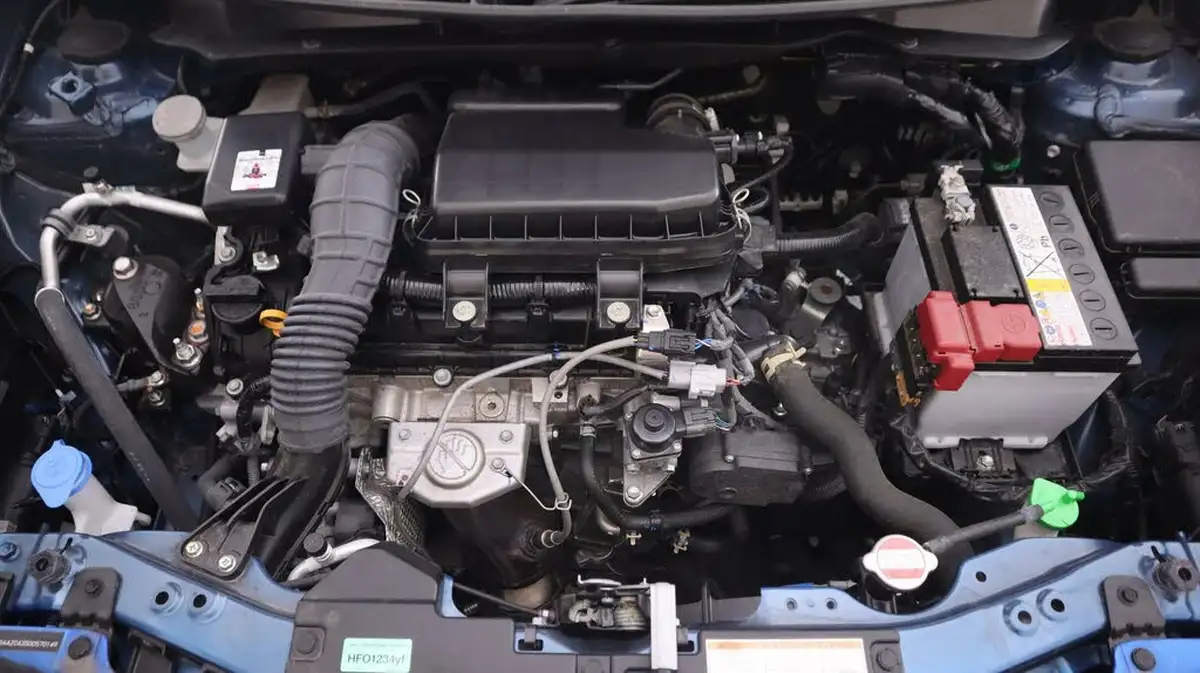 2023-suzuki-swift-12-dualjet-sz-l-big-18