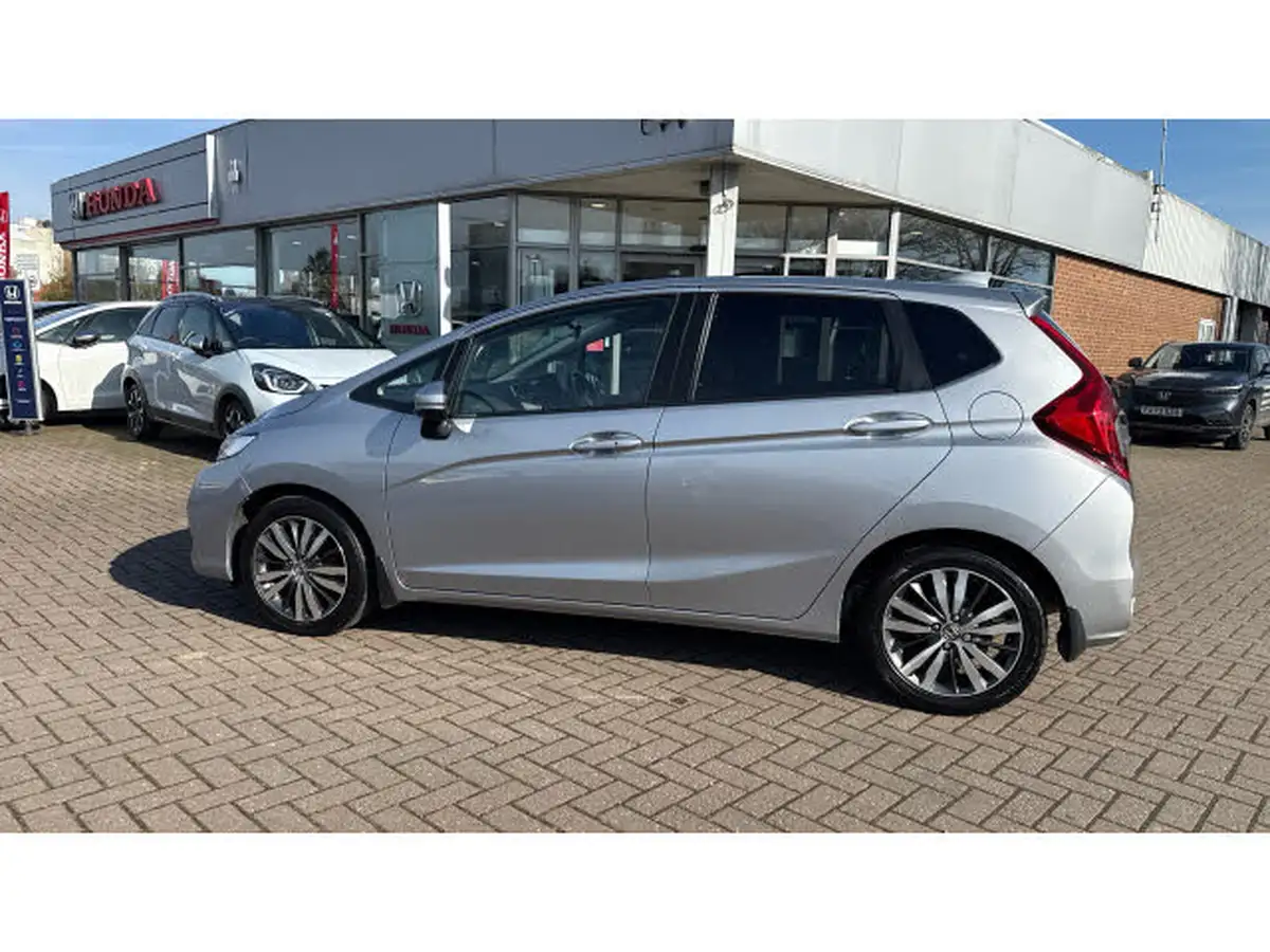 2019-honda-jazz-13-i-vtec-ex-cvt-big-17