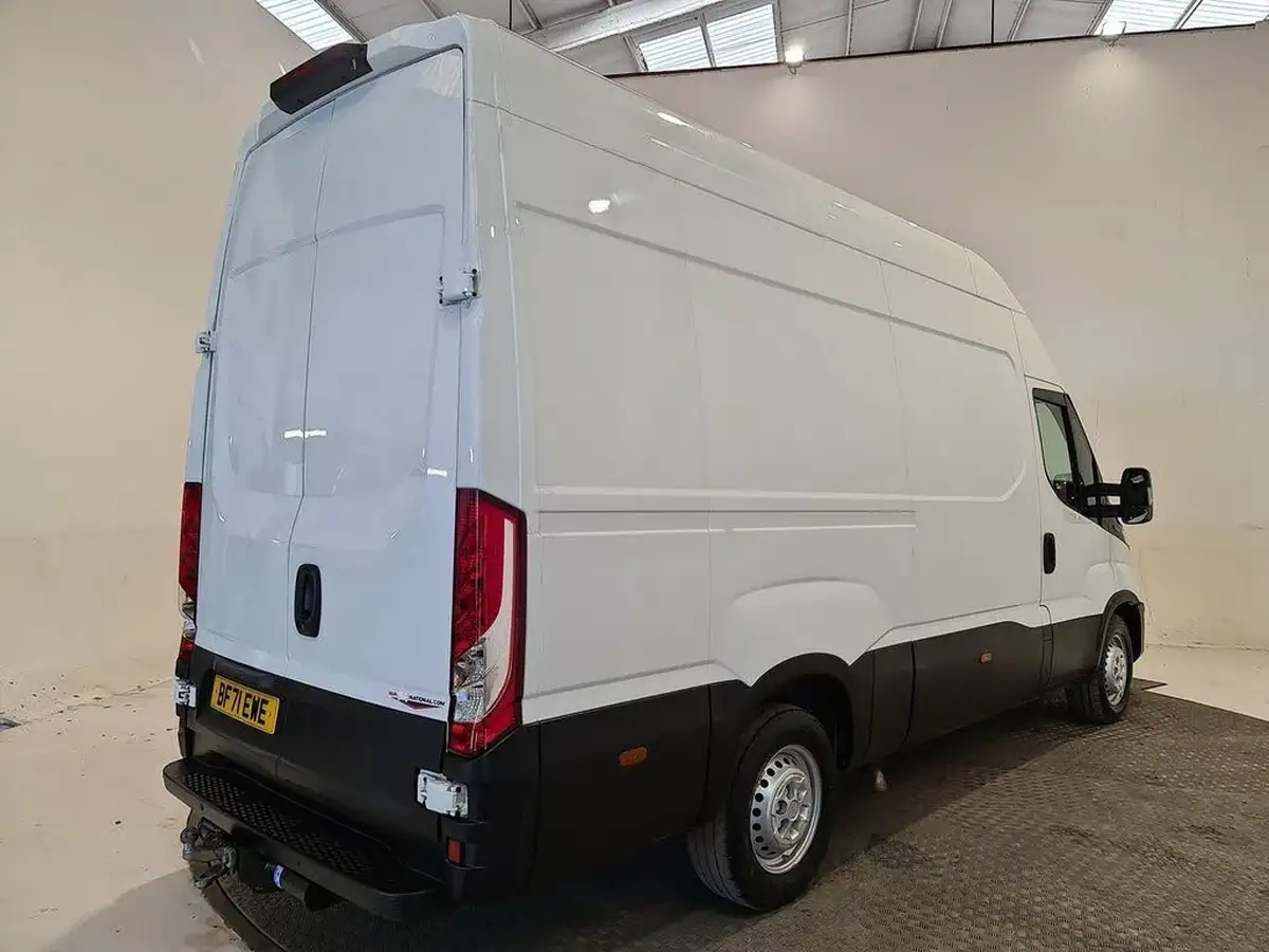 2021-iveco-daily-s-class-23td-35s14v-business-3520mm-h2-136pseu6dt-big-27