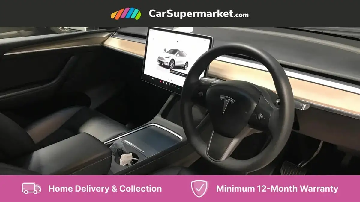 2022-tesla-model-y-e-long-range-big-14