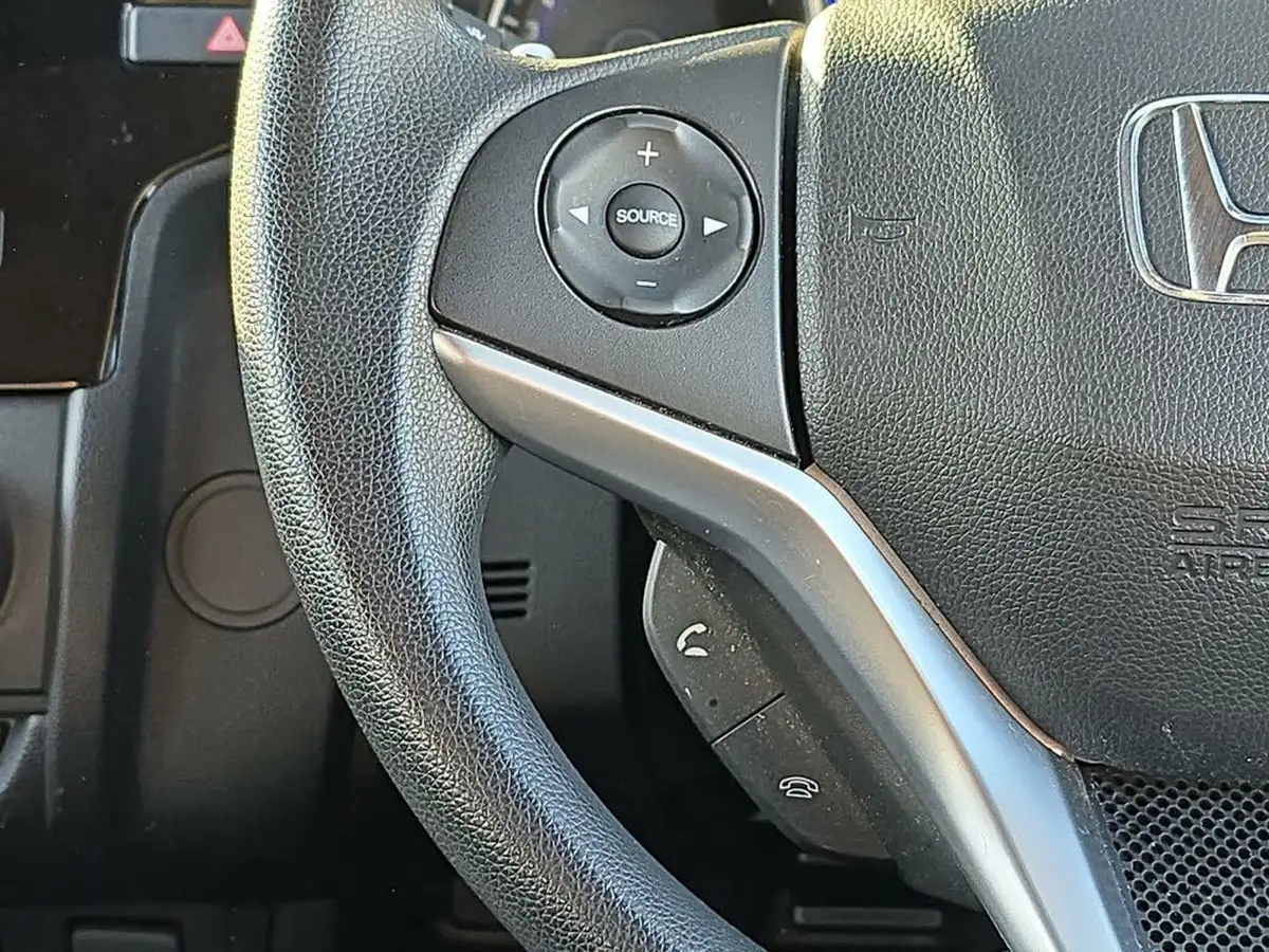 2019-honda-jazz-13-i-vtec-s-cvt-big-14