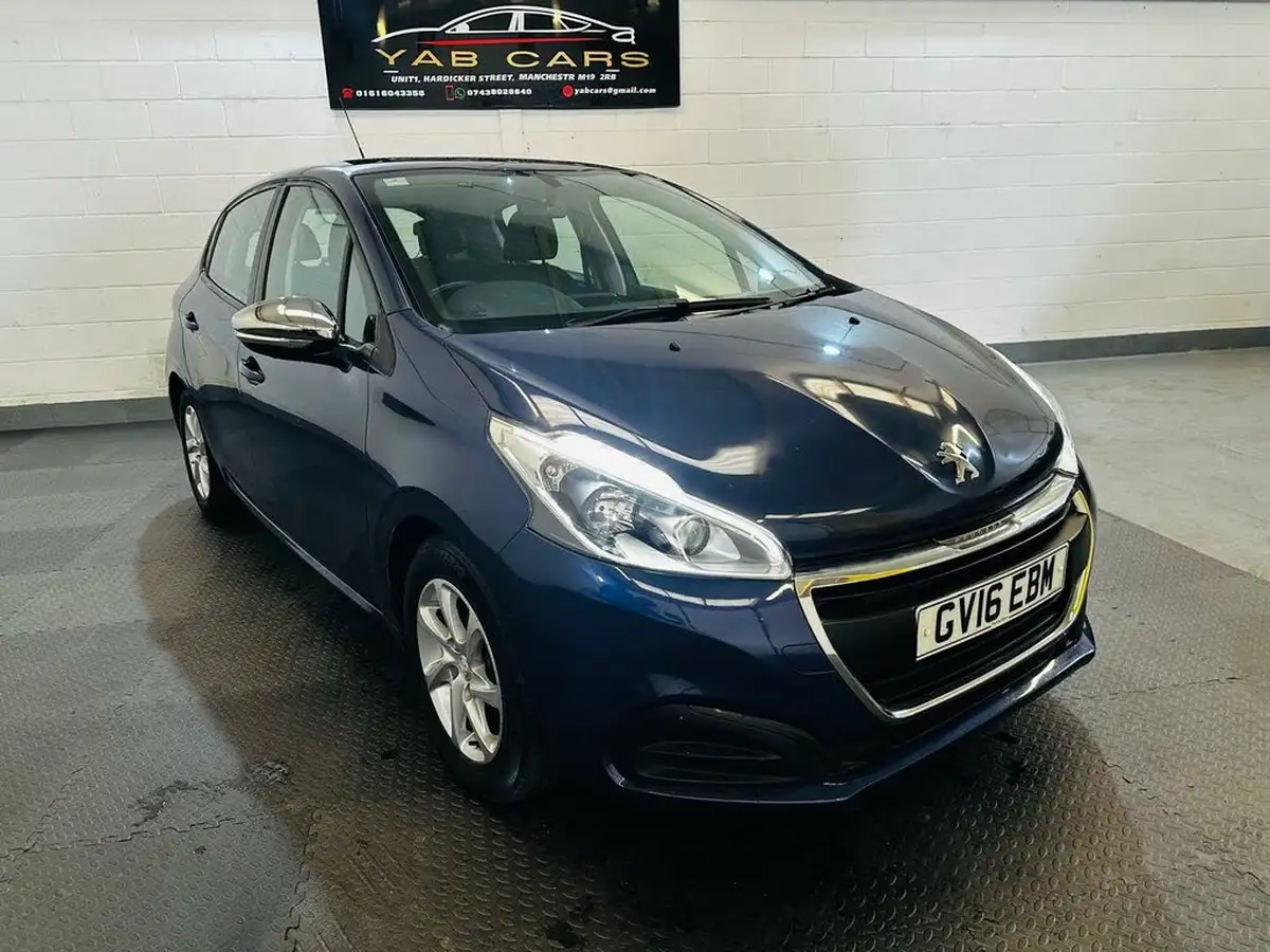 2016-peugeot-208-12-puretech-active-82bhp-5d-big-9