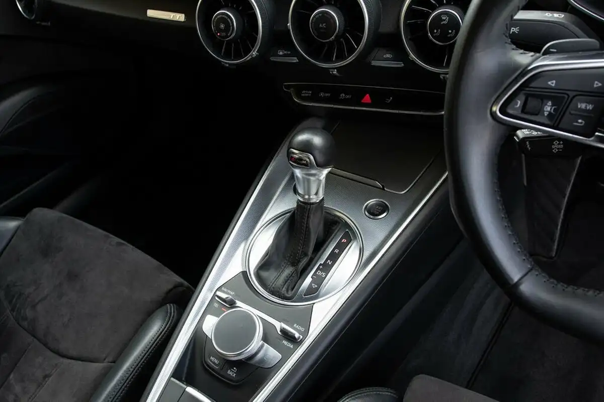 2018-audi-tt-coupe-18-tfsi-sport-big-32