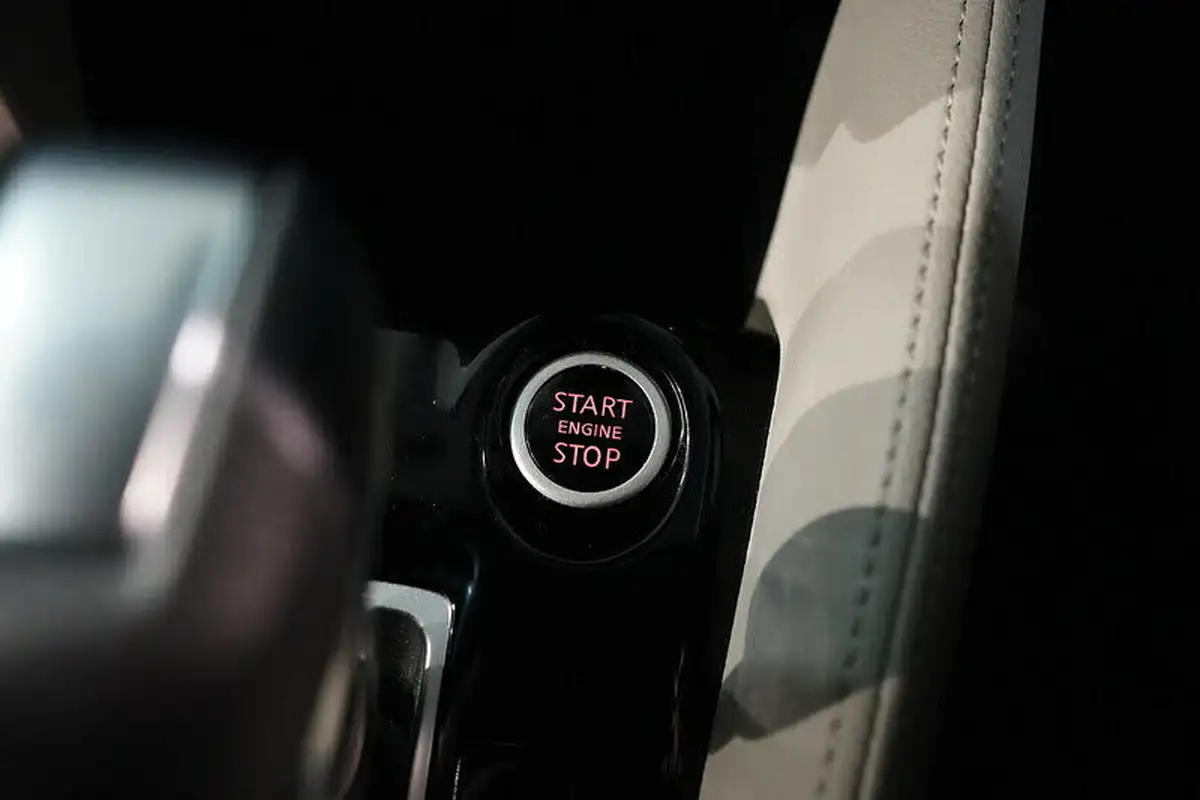 2022-nissan-micra-10-ig-t-tekna-cvt-big-30