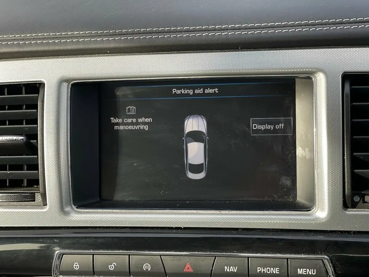 2015-jaguar-xf-30td-s-portfolio-saloon-4d-big-27