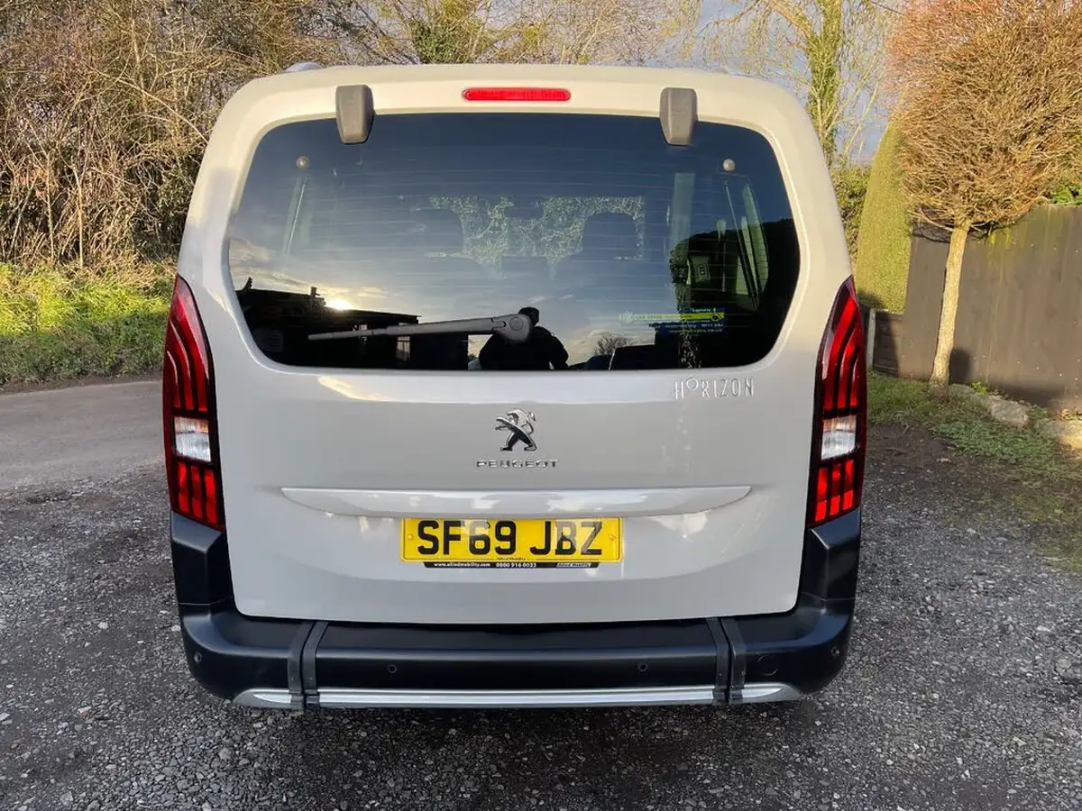 2020-peugeot-rifter-15-bluehdi-allure-100bhp-standard-big-9