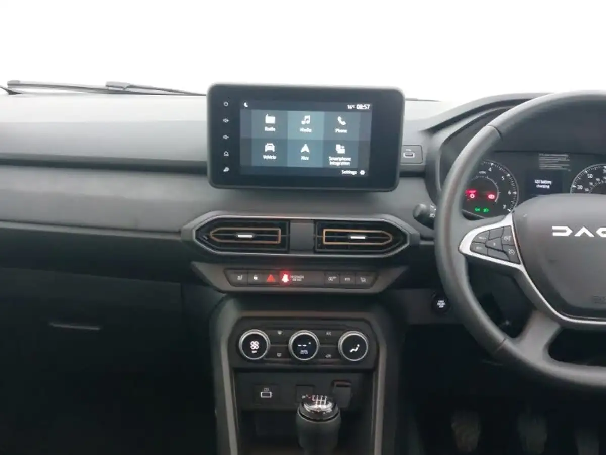2024-dacia-sandero-stepway-10-tce-extreme-90bhp-big-9