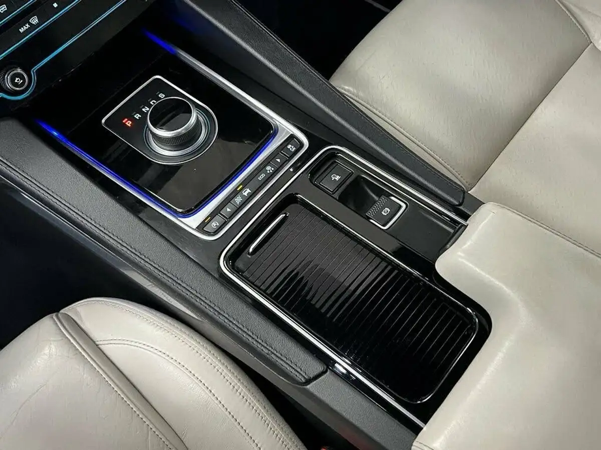 2016-jaguar-f-pace-30td-1st-edition-big-52