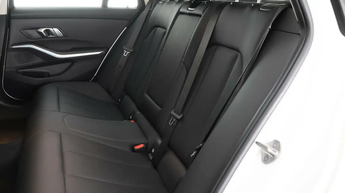 2022-bmw-3-series-20-330e-sport-touring-5d-big-16