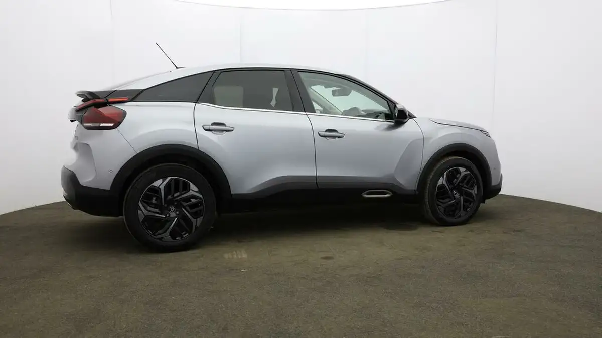 2021-citroen-c4-12-puretech-shine-130ps-eat8-big-56