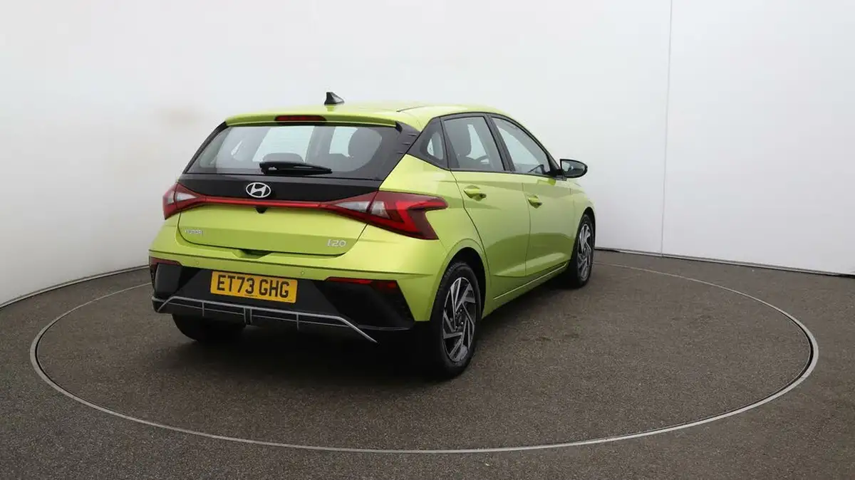 2024-hyundai-i20-10-t-gdi-advance-big-54