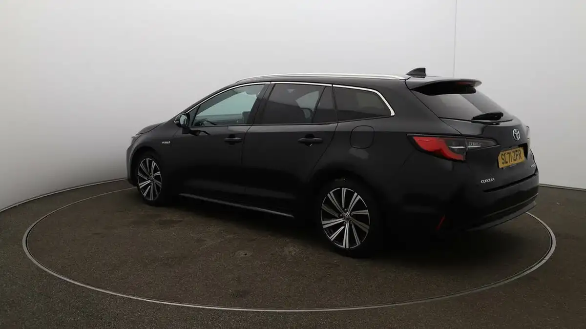 2021-toyota-corolla-18-vvt-i-design-trk-hatchback-5d-big-5