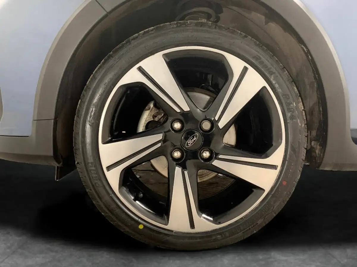 2022-ford-fiesta-10t-active-125ps-hybrid-mhev-big-30
