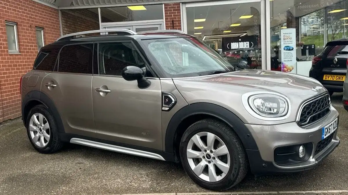 2017-mini-countryman-20-cooper-s-ss-all4-auto-big-0