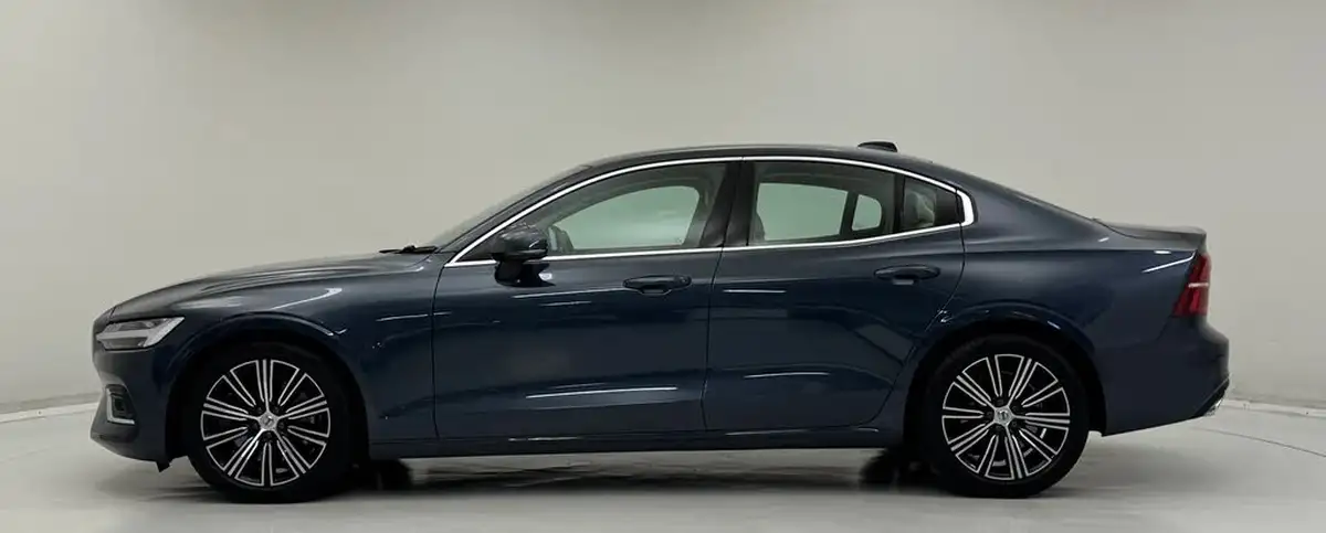 2020-volvo-s60-20-b5-inscription-big-2