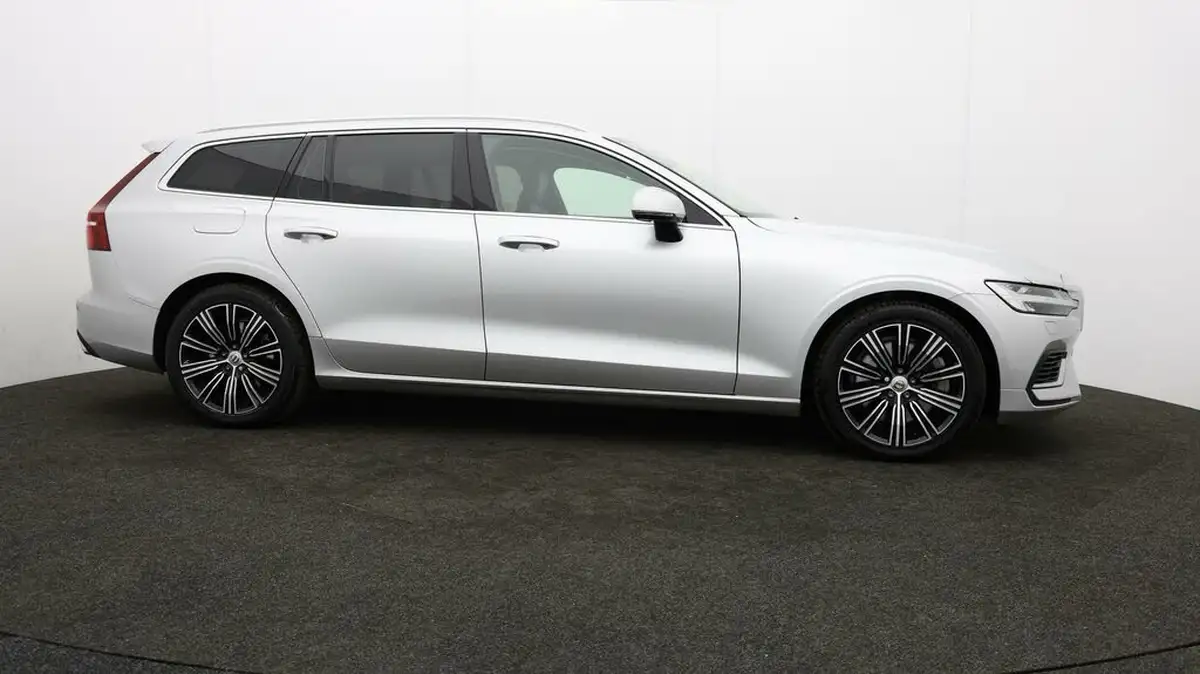 2020-volvo-v60-20-t6-inscription-big-1