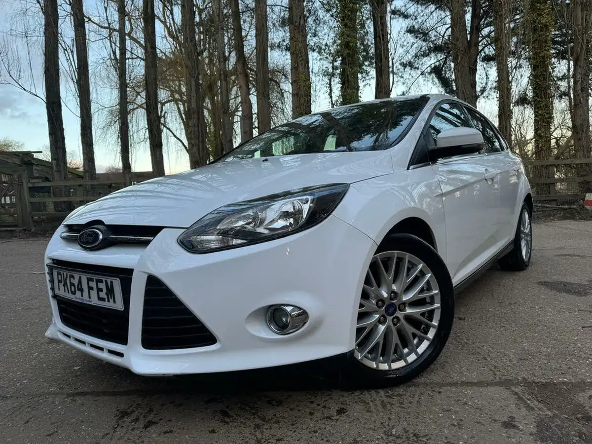 2014-ford-focus-10-zetec-scti-100ps-hatchback-big-1