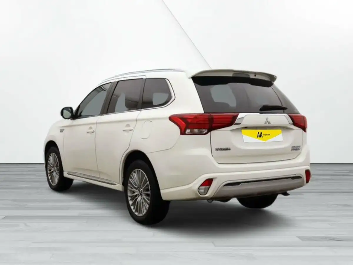 2019-mitsubishi-outlander-24-4h-phev-big-2