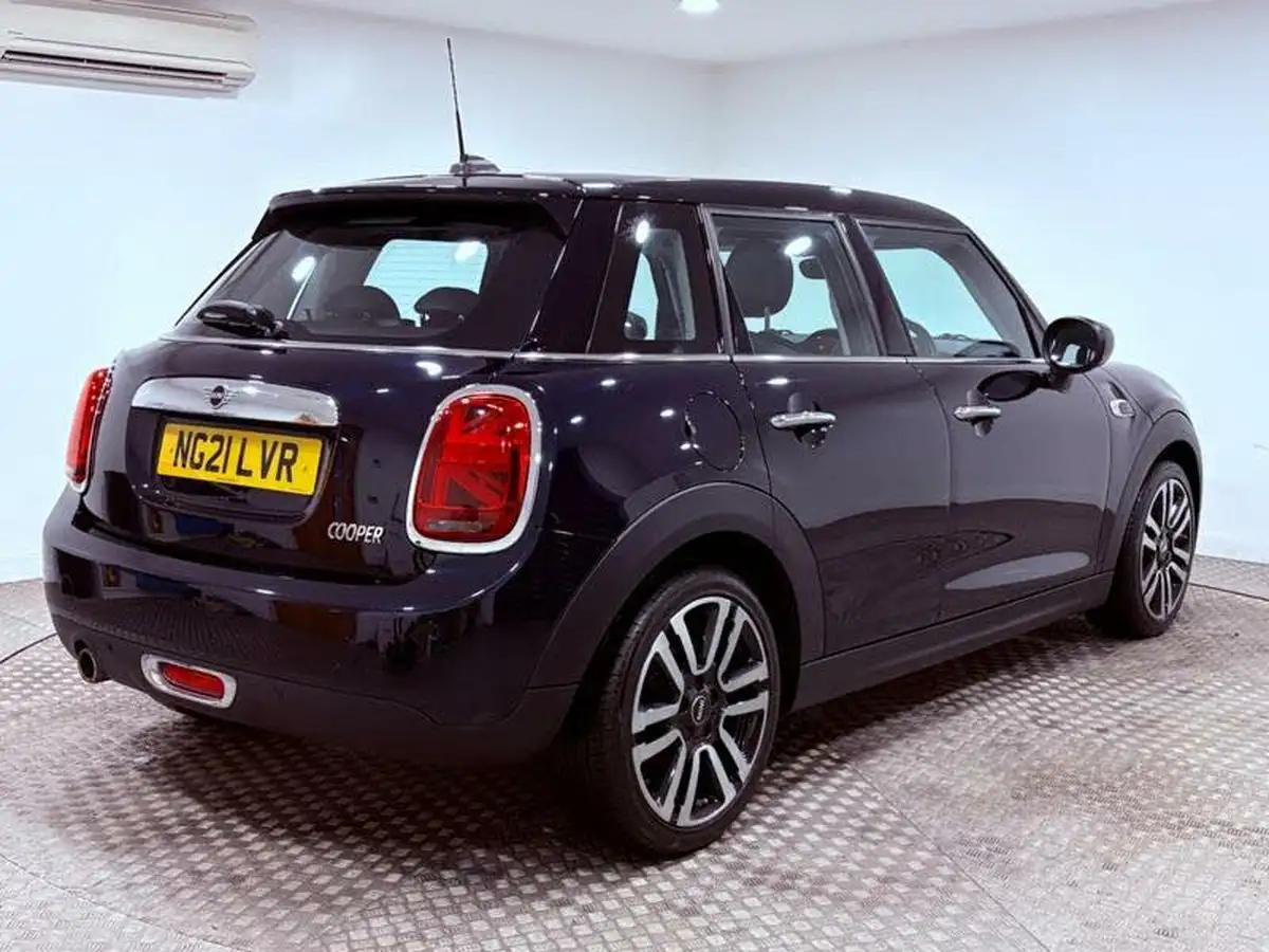 2021-mini-cooper-15-cooper-exclusive-series-ii-hatchback-5d-auto-big-2