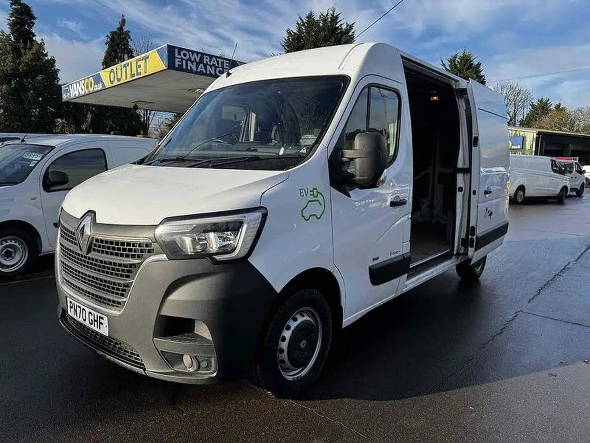 2020-renault-master-e-mm31-i-ze-business-76bhp-medium-roof-auto-big-27