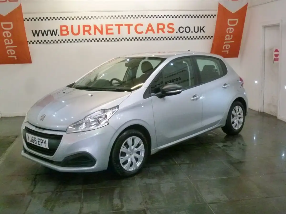 2017-peugeot-208-16bluehdi-access-ac-5d-big-0