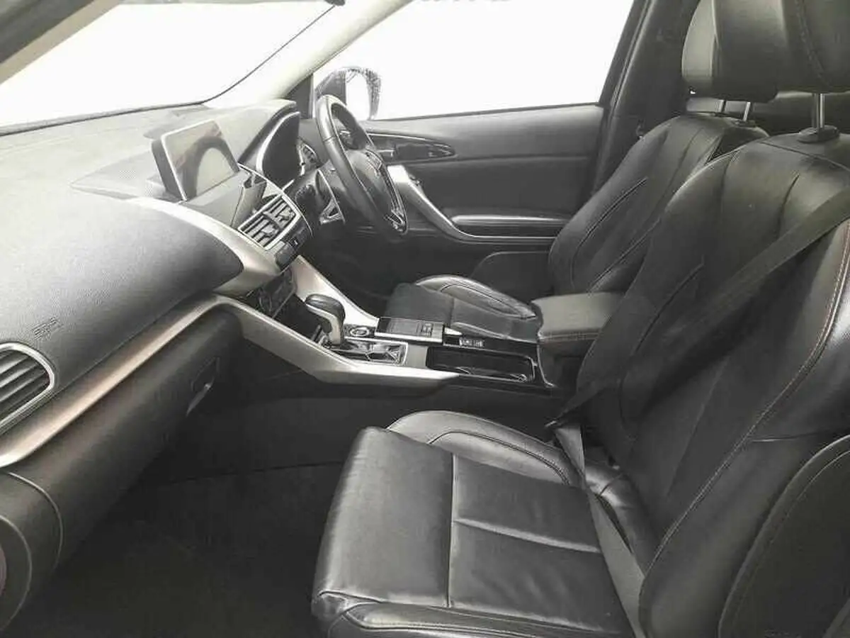 2019-mitsubishi-eclipse-cross-15-black-4wd-auto-big-13