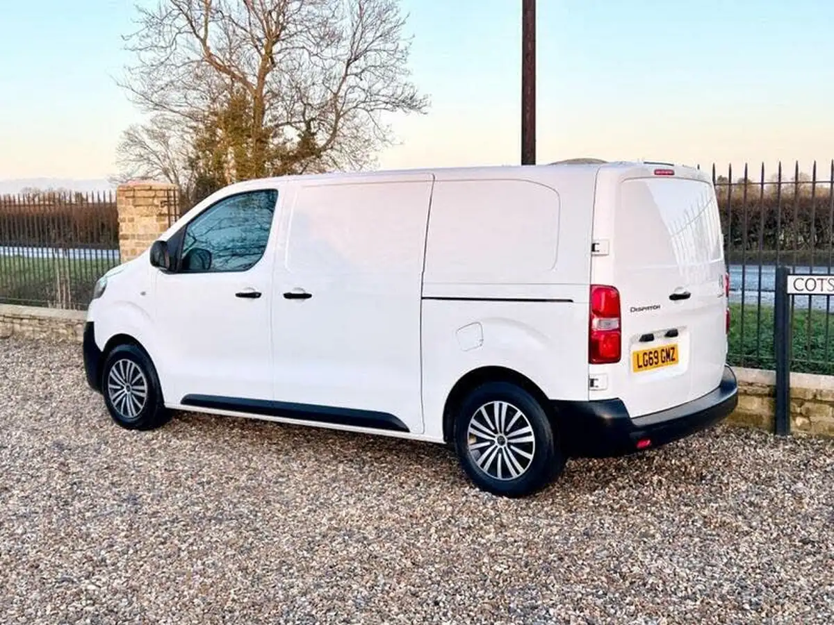 2019-citroen-dispatch-15bluehdi-enterprise-m-1000-big-10