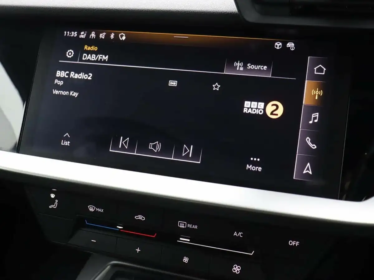 2022-audi-a3-15-35-tfsi-technik-big-23