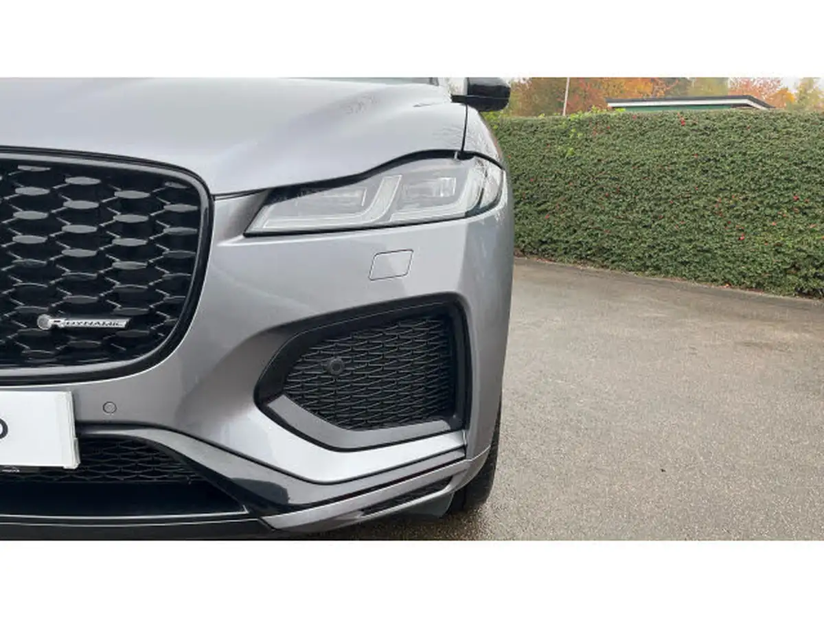 2024-jaguar-f-pace-20-d200-r-dynamic-hse-black-big-20
