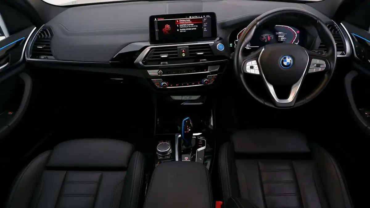 2021-bmw-ix3-e-premier-edition-big-13