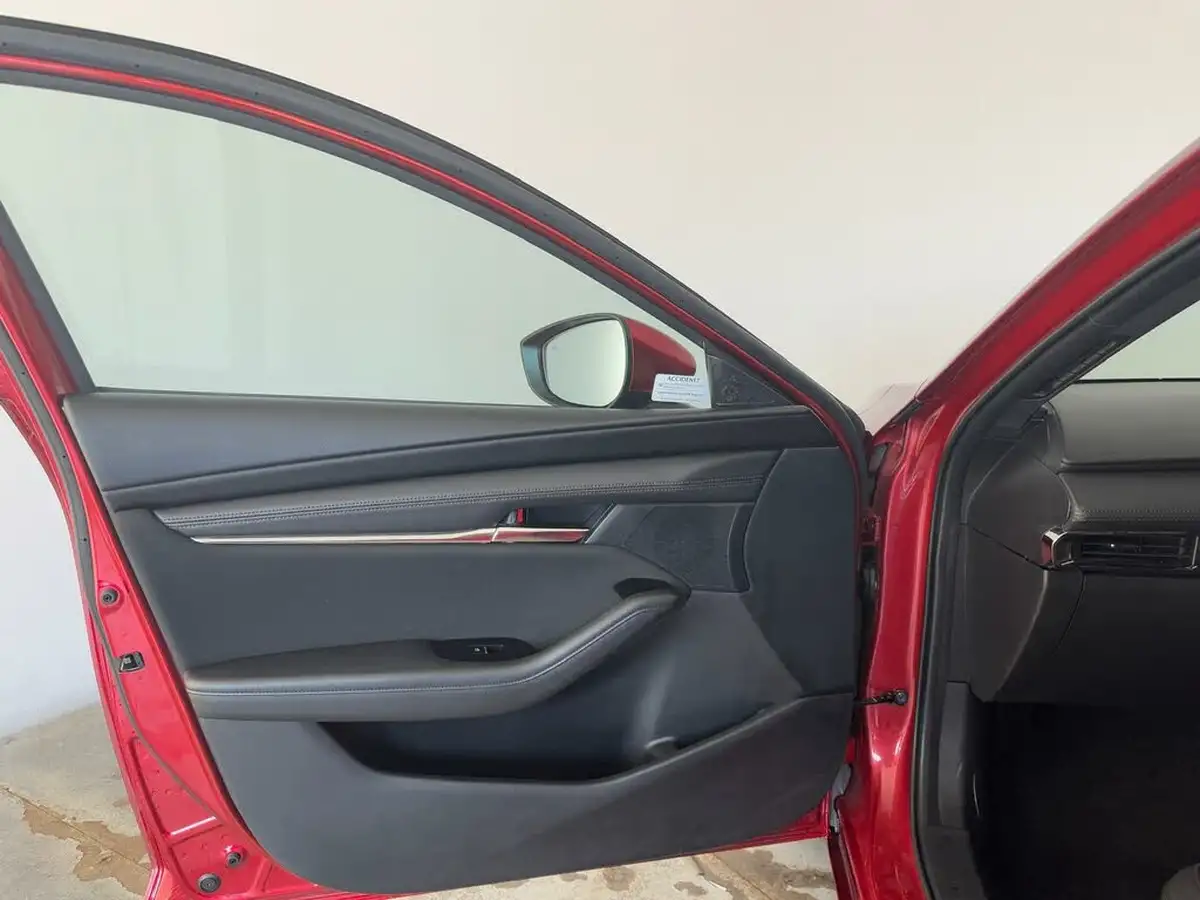 2021-mazda-mazda3-20-sport-lux-122ps-hatchback-5d-auto-big-8