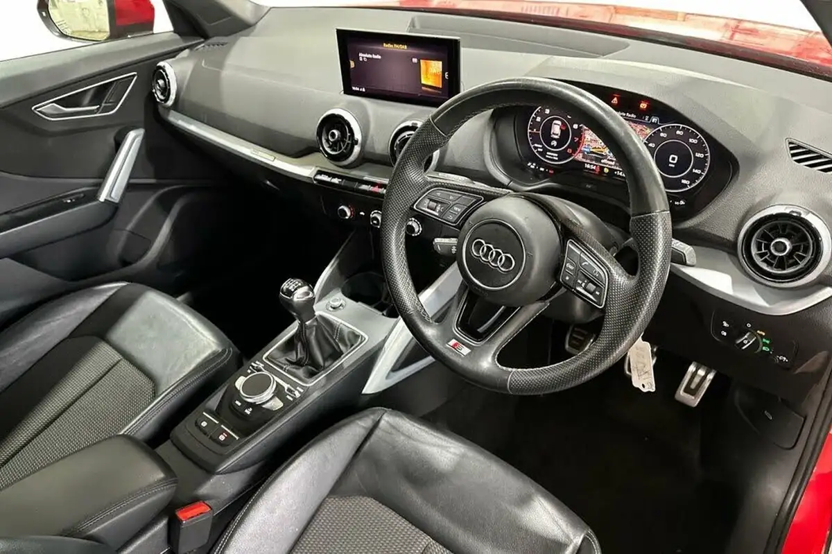 2021-audi-q2-10-30-tfsi-s-line-big-8
