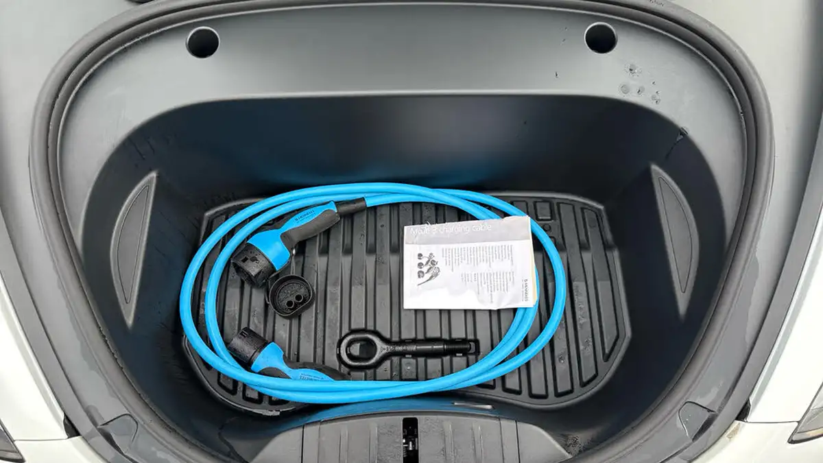2021-tesla-model-3-e-long-range-awd-big-15