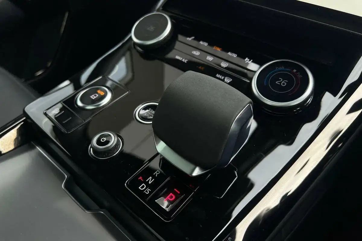 2022-land-rover-range-rover-sport-30-d300-dynamic-se-big-23