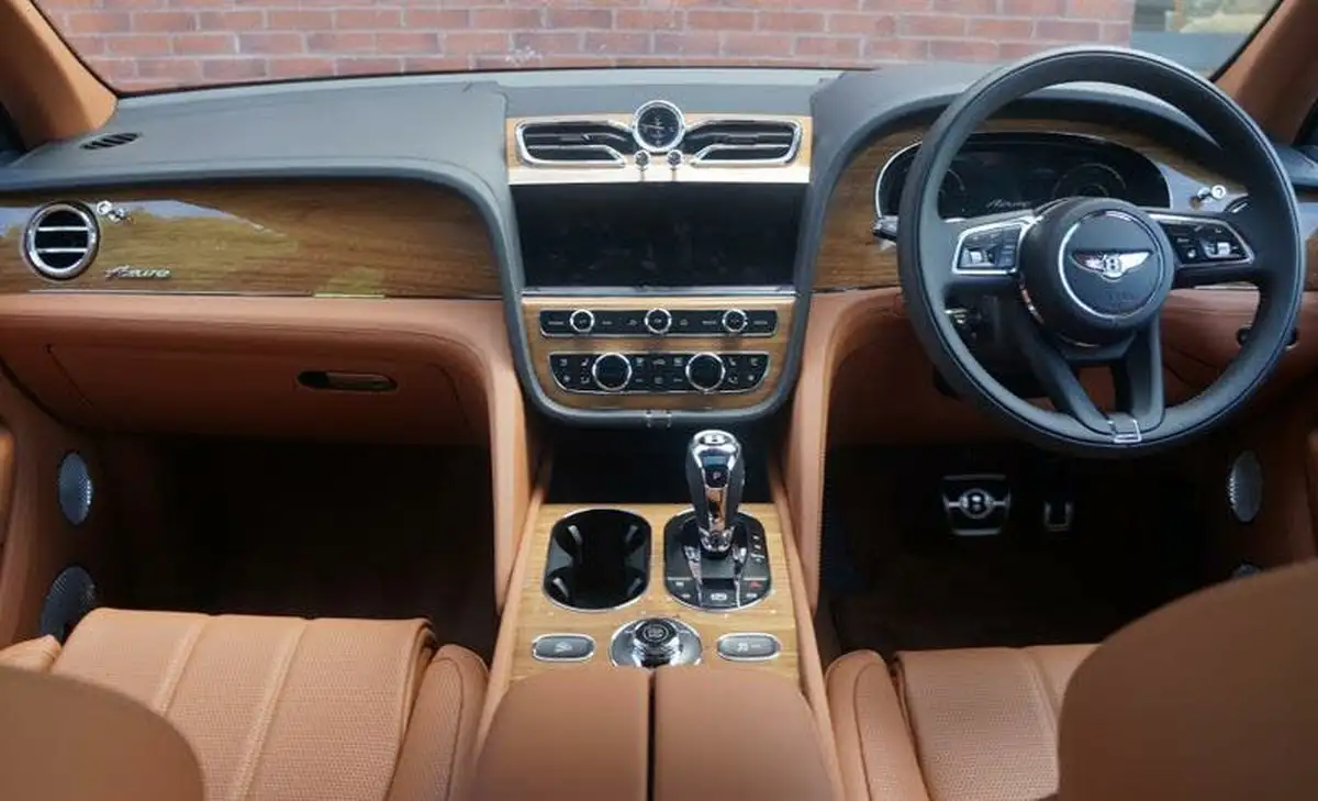 2025-bentley-bentayga-big-3