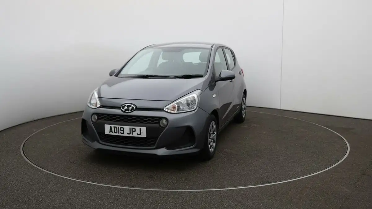 2019-hyundai-i10-10-se-67ps-big-27