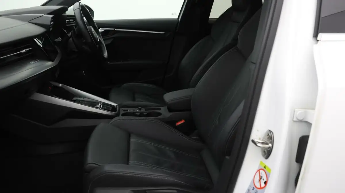 2021-audi-a3-14-40-tfsi-e-s-line-big-13