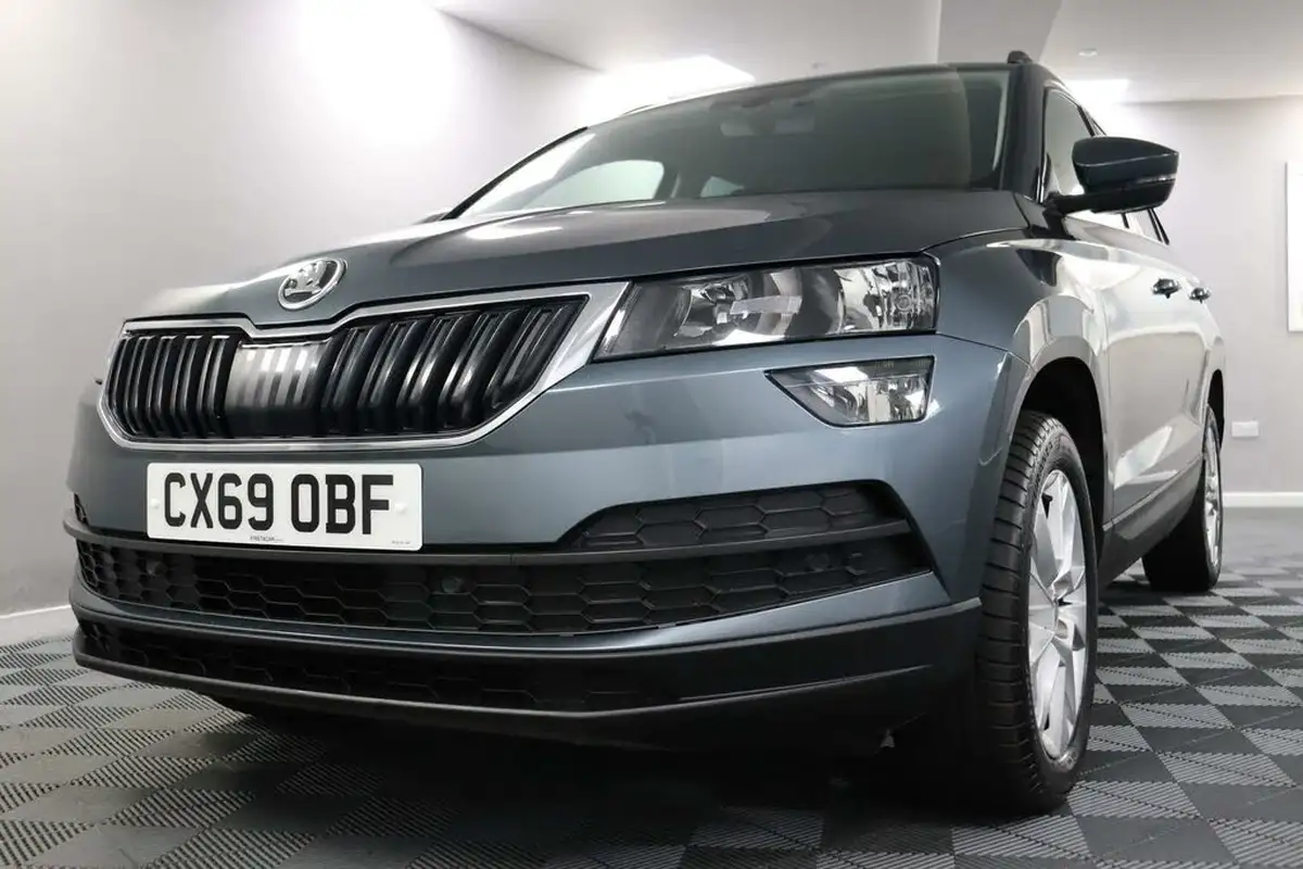 2019-skoda-karoq-16tdi-se-technology-big-10