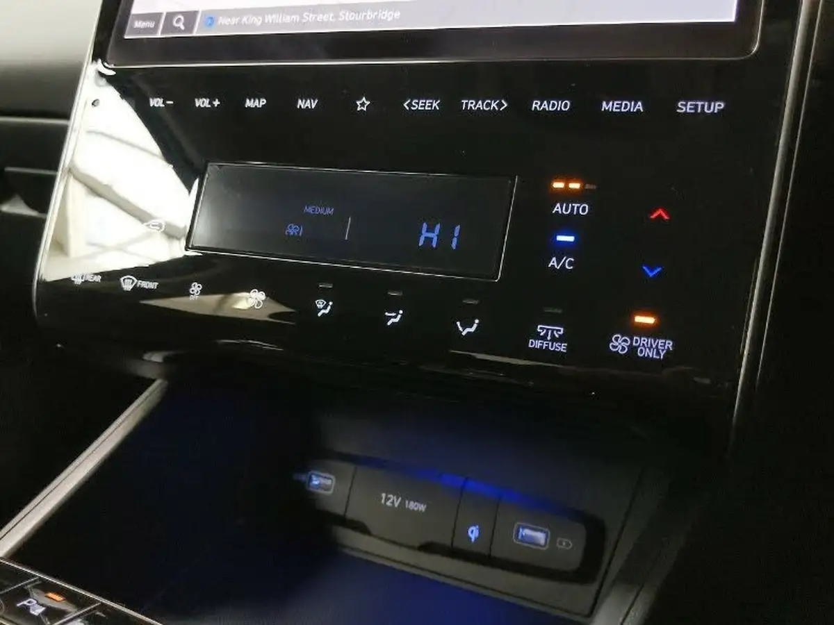 2024-hyundai-tucson-16-t-gdi-premium-230ps-hybrid-auto-big-12