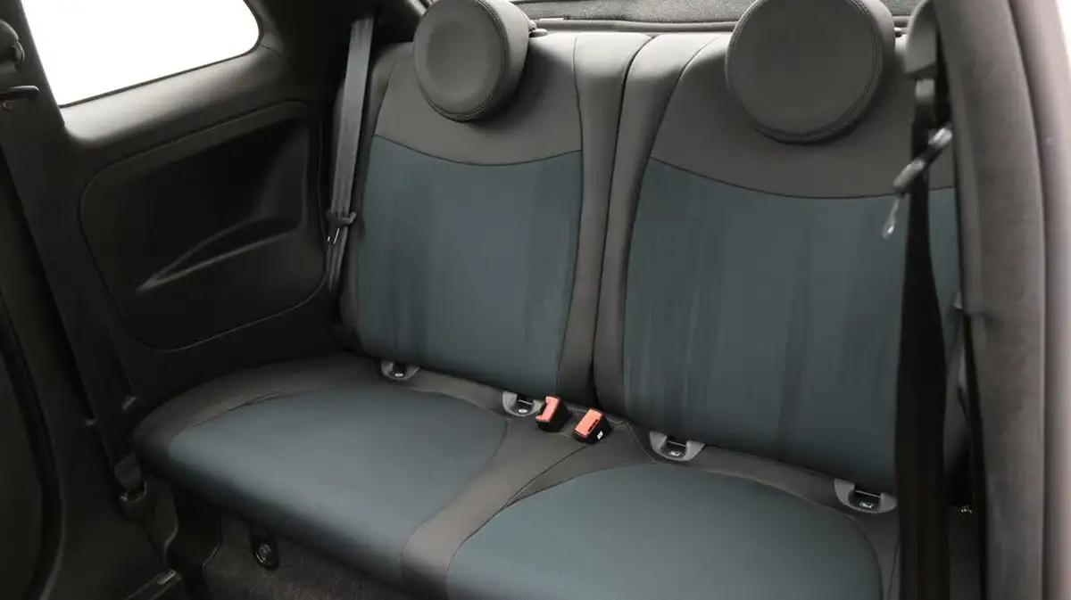 2020-fiat-500-10-launch-edition-big-16