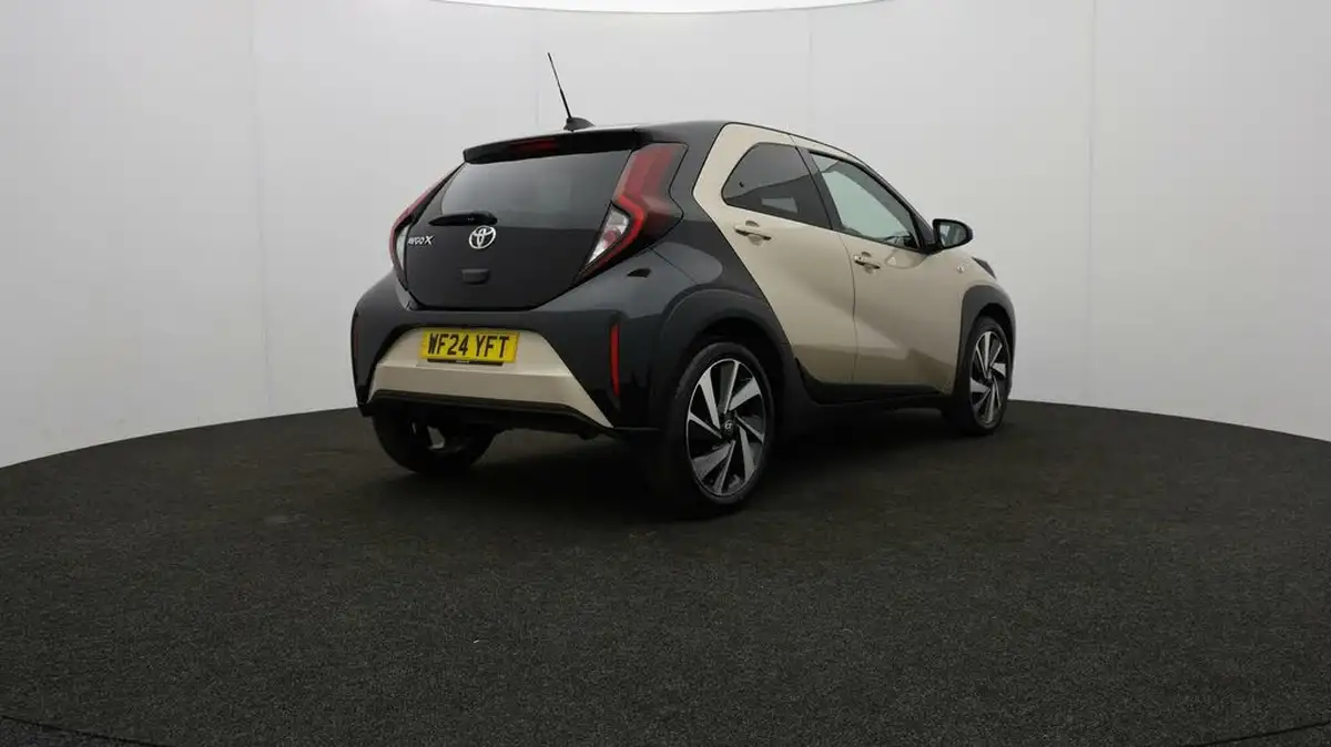 2024-toyota-aygo-x-10-vvt-i-edge-big-78