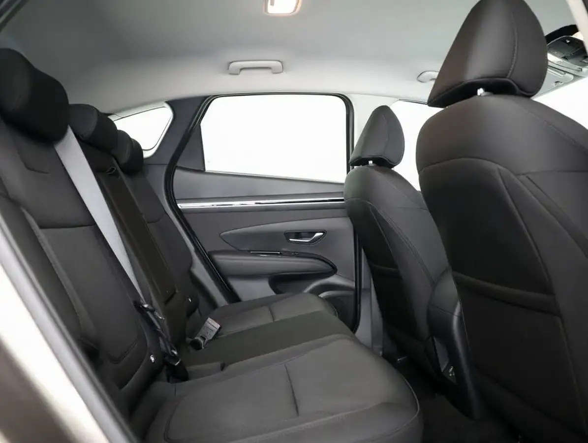 2021-hyundai-tucson-16-t-gdi-se-connect-150ps-big-24