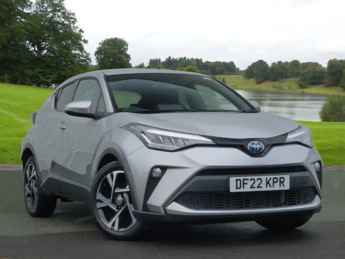 2022-toyota-c-hr-18-vvt-i-design-big-0