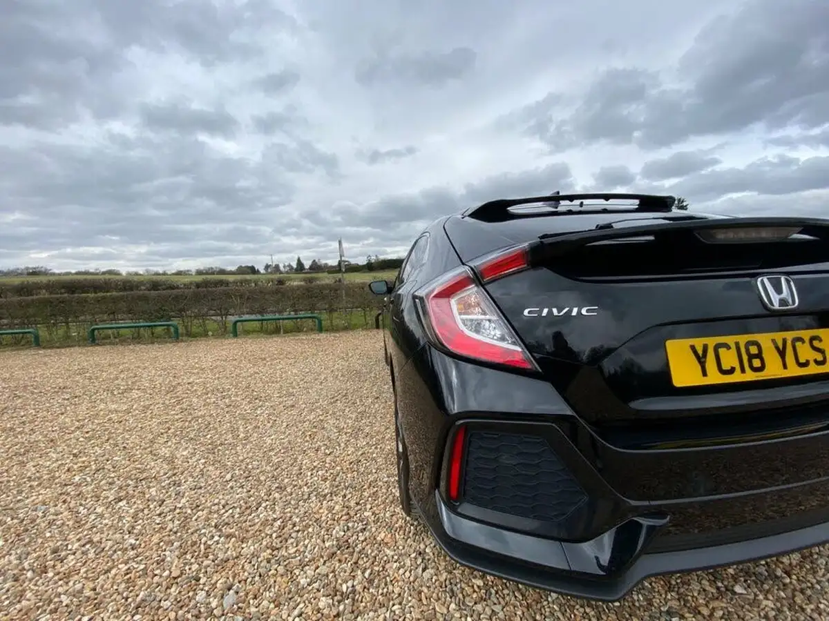 2018-honda-civic-10-vtec-turbo-se-129ps-hatchback-5d-big-39