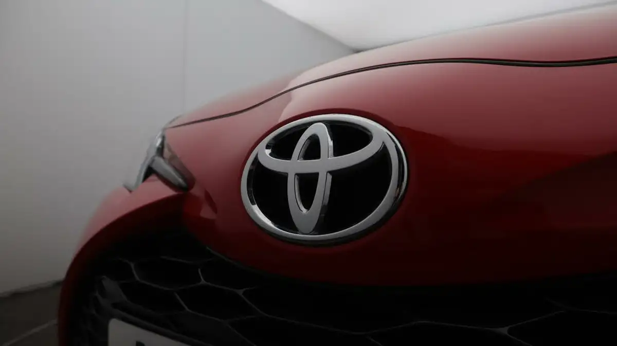 2020-toyota-yaris-15-vvt-i-gr-sport-big-20
