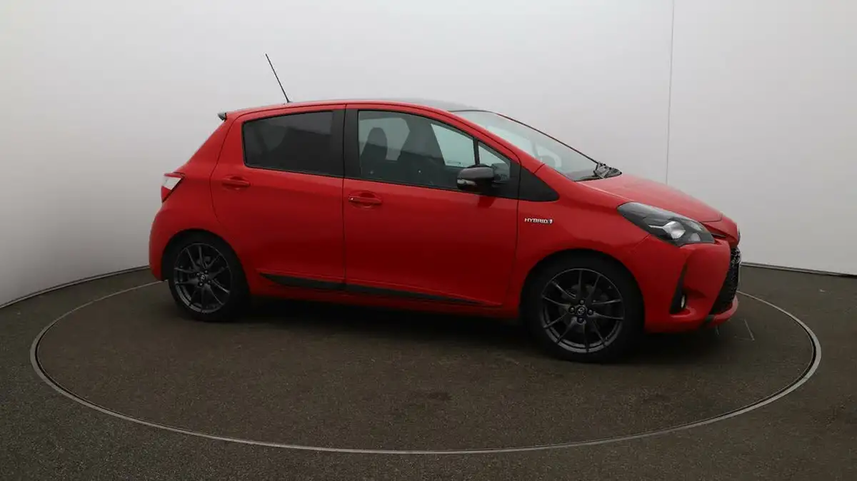 2020-toyota-yaris-15-vvt-i-gr-sport-big-44