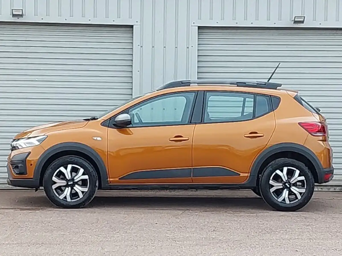 2023-dacia-sandero-stepway-10-tce-journey-90bhp-big-3