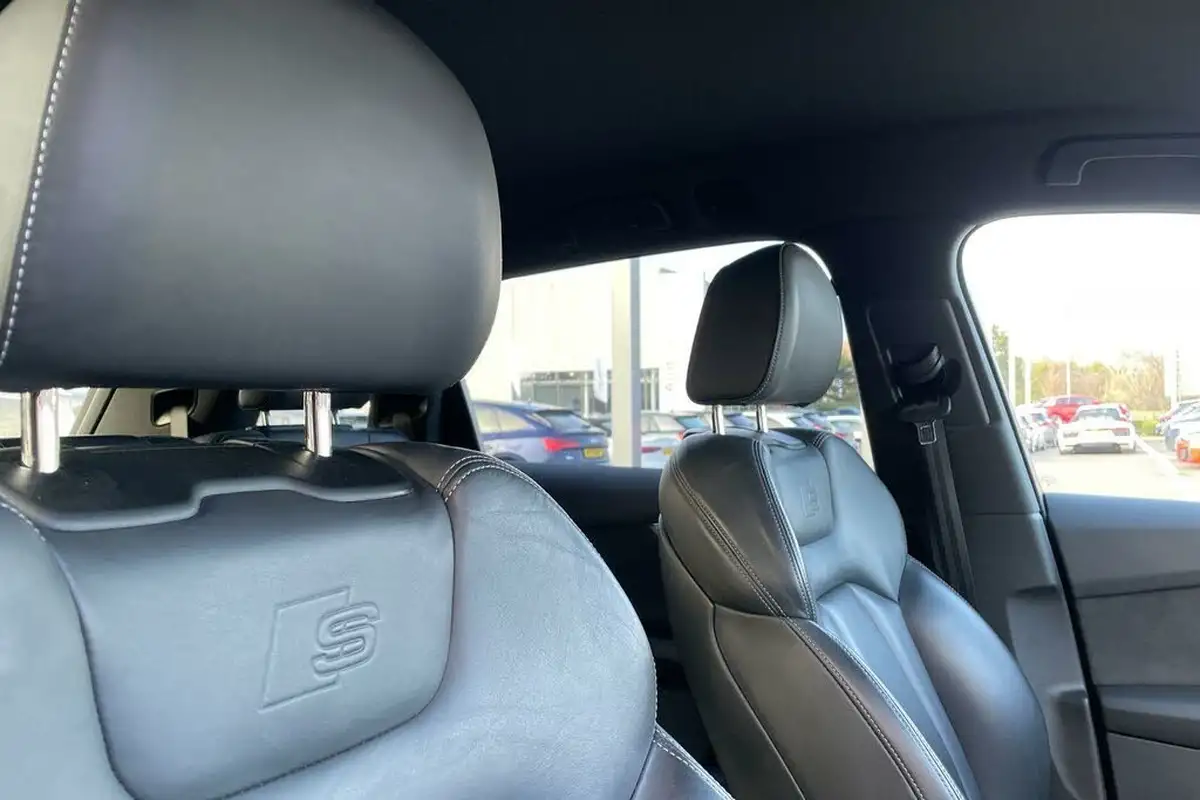 2020-audi-q7-30-45-tdi-s-line-big-22